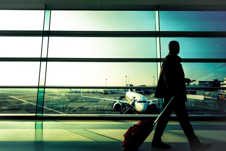 Private Transfer To or From Reston and Dulles International Airport - Photo 1 of 5